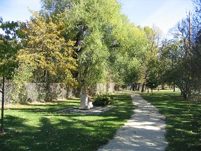 Brandon Ave. on the Island, by the tennis court. (Les Green)