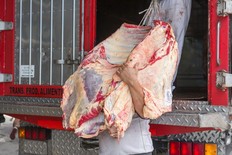 Meat packer