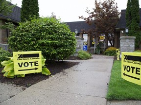 An advance polling station at Berkshire Place is seen here in London, Ont. on Monday September 13, 2021. (Derek Ruttan/The London Free Press)
