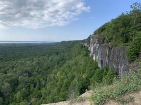 The Cup and Saucer Trail is an up to 12-kilometre walk along the top edge of the Niagara Escarpment providing breathtaking views. John DeGroot