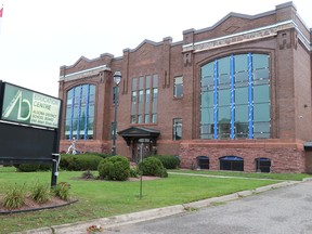 Algoma District School Board's main office on Albert Street East in Sault Ste. Marie, Ont., on Sunday, Oct. 9, 2021. (BRIAN KELLY/THE SAULT STAR/POSTMEDIA NETWORK)