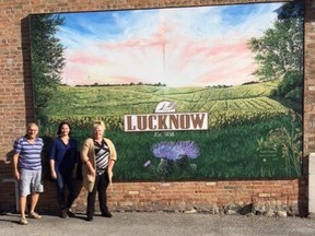 Chamber of Commerce Project Chair Rod McDonagh, Artist Rachel Simpson and Chamber President Connie Jefferson stand in front of the completed mural.SUBMITTED