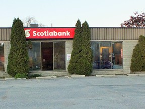 Photo by LESLIE KNIBBS
Scotiabank in Spanish is scheduled to close in April 2022.
