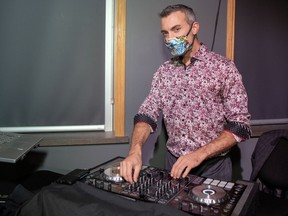 Jeremy Tufts is the DJ at the annual Creative Combat art competition at ArtsPlace on Saturday, October 16, 2021. photo by Pam Doyle/www.pamdoylephoto.com