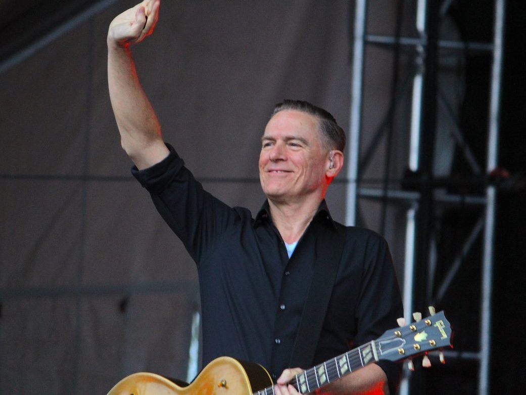 bryan adams tour kingston