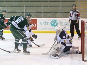 The Sherwood Park Crusaders fell 4-1 to the North Division-leading Spruce Grove Saints on Sunday at the Arena. Photo courtesy Target Photography