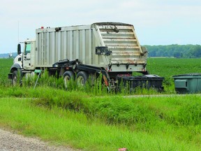 Deadstock pick-up in Lambton Co_