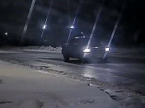 The suspect vehicle in a 2020 Mayerthorpe shooting was found to be a 2013 or newer, dark colour Ram 1500, according to dash-cam footage.