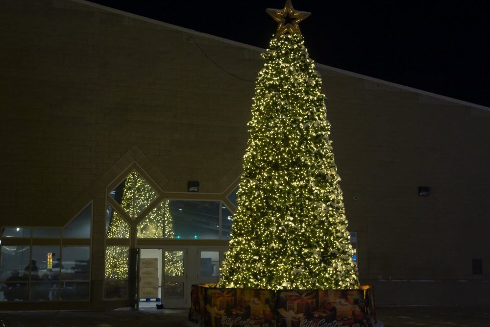 Mayor Jackie Clayton will light the Christmas Tree in H. A. Rice Plaza ...