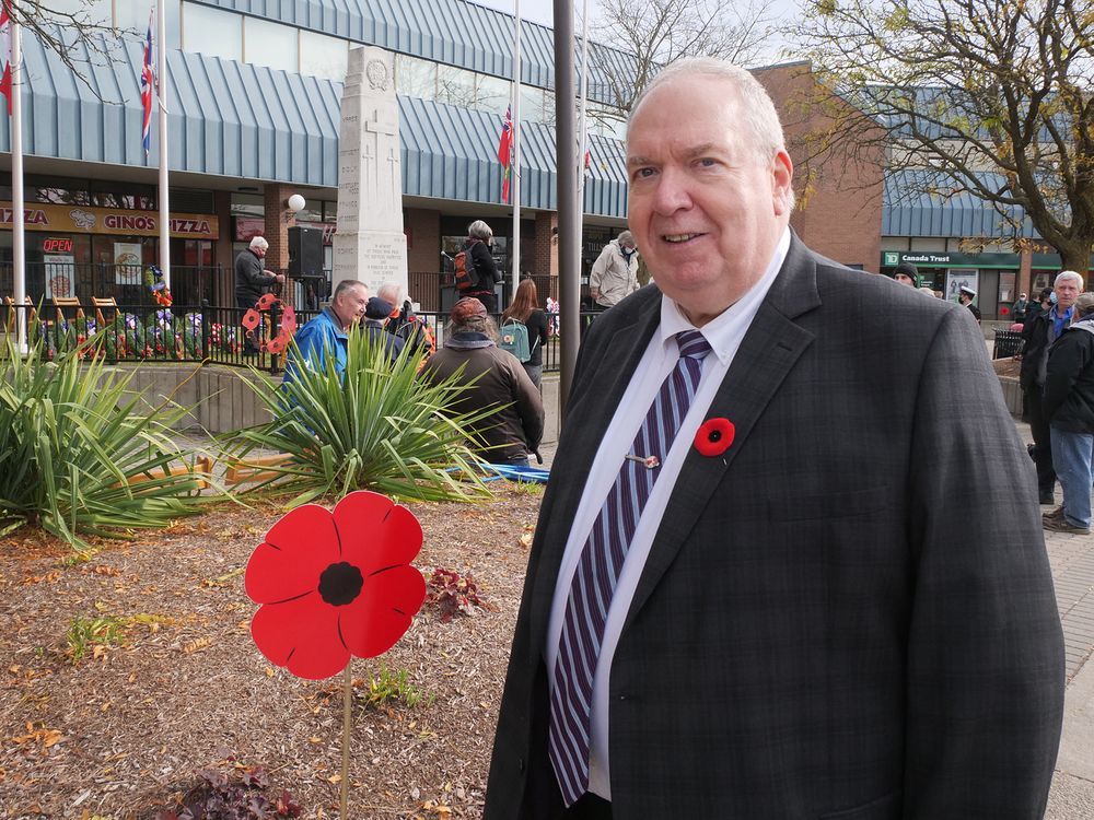 Tillsonburg Lions Club lawn poppies raise 12,454 for veterans