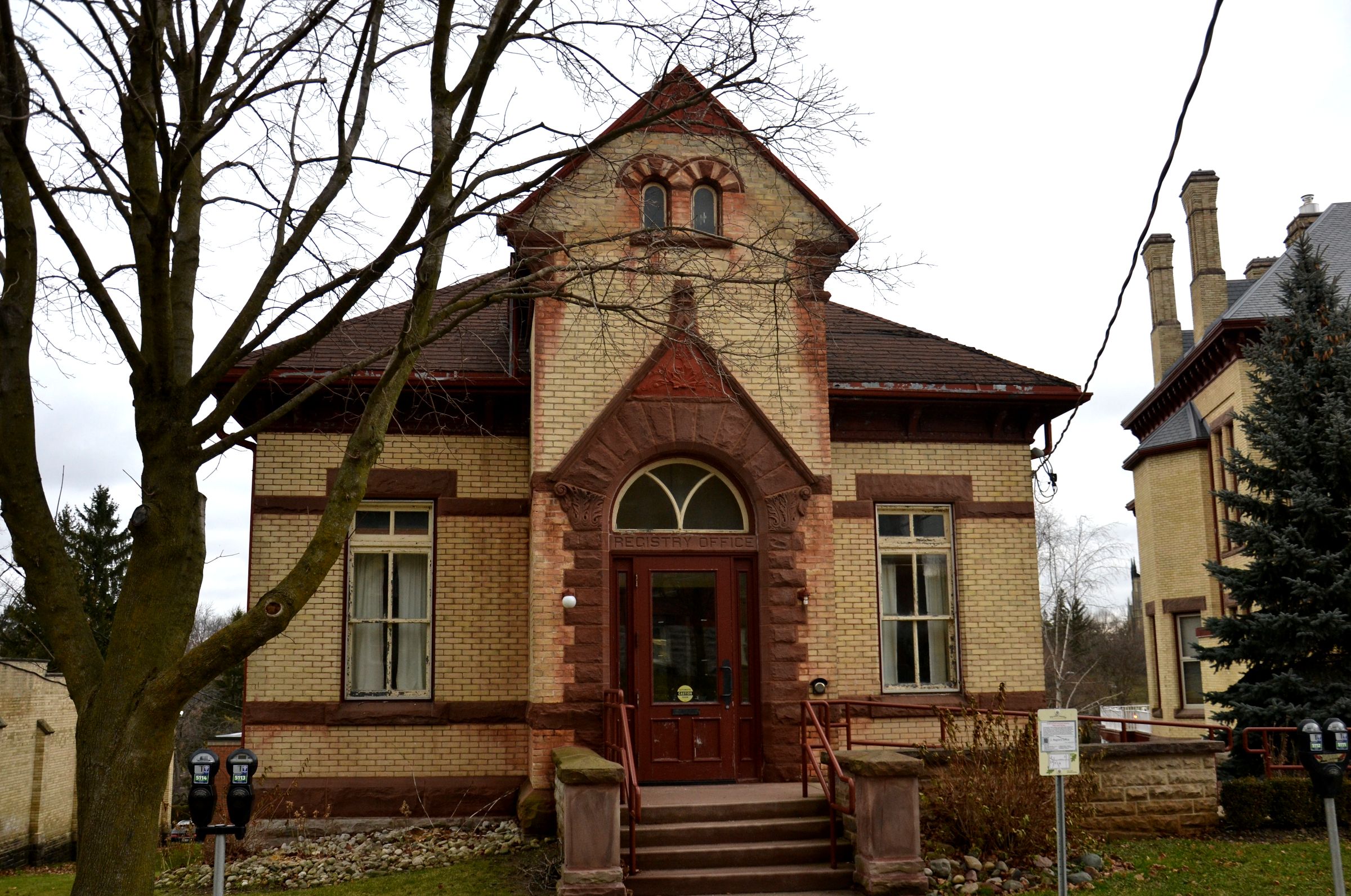 Former land registry office and Perth County archives building slated