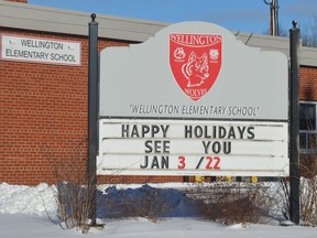 Make than Jan. 19. The message on the sign at Wellington Elementary School in Prescott will have to be changed, after the Ontario government indicated on Monday that the reopening of schools would be delayed.
Tim Ruhnke/The Recorder and Times
