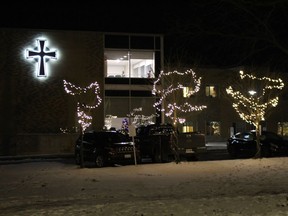 Tree lights along York St. Photo on Wednesday, December 1, 2021, in Cornwall, Ont. Todd Hambleton/Cornwall Standard-Freeholder/Postmedia Network