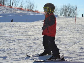Emile Lapointe learning how to ski with his mother Shannon at Big Ben ski hill on Wednesday December 29, 2021 in Cornwall, Ont. Shawna O'Neill/Cornwall Standard-Freeholder/Postmedia Network