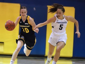 Gabby Schaffner of the Laurentian Voyaguers makes her way to the net during OUA women's basketball action against the Toronto Varsity Blues on Saturday, November 20, 2021.