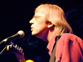 Bob Yeomans performs with Jackson Hawke at 18 Forever in 2007. COURTESY BRIAN TREMBLAY