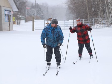 Micheal Artindale and his wife, Joelle, cross-country ski at the Walden Cross Country trails in Naughton, Ont. on Wednesday January 5, 2022. John Lappa/Sudbury Star/Postmedia Network