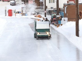 A Zamboni is used to resurface the skating oval at Queen's Athletic Field in Sudbury, Ont. on Thursday January 6, 2022. John Lappa/Sudbury Star/Postmedia Network