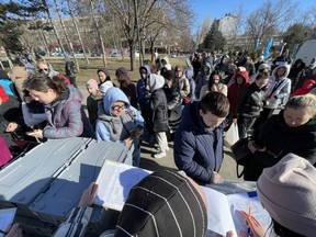 In one day, Pavan said his GlobalMedic team provided 500 6.5 kg bags of cabbage, potatoes, peas, beans, sugar, pasta, and pretzels, which was more than 7,000 pounds of food handed out to refugees staying in vacant apartments in Chișinău. Photo Supplied