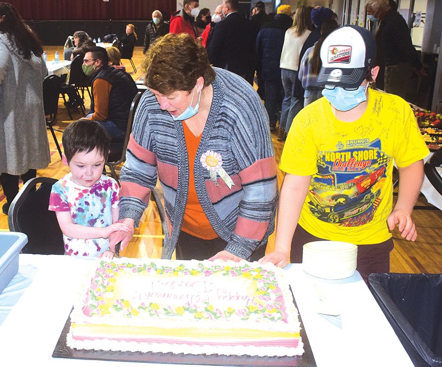 Many turnout to wish Darla Hennessey happy retirement | Elliot Lake