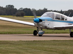 A Piper PA-28 Cherokee plane.