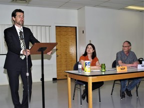 Green Party candidate Matt Richter speaks at an all candidates forum in Sundridge, Wednesday night. Waiting for their turn to speak are Erin Horvath of the NDP and New Blue Party candidate Doug Maynard.
Rocco Frangione Photo