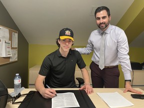 Ethan Procyszyn, the North Bay Battalion's first-round pick in the 2022 OHL Priority Selection, has signed a standard player's agreement with the club. General manager Adam Dennis welcomes Procyszyn to the Troops.