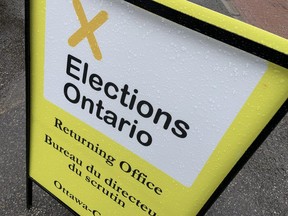 Elections Ontario vote signs at polling stations in Ottawa, May 19, 2022. (Jean Levac/Postmedia Network)