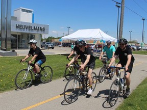 The family of Jocelyn McGlynn – from left, mom Jaquelyn, dad Peter, and brothers Zach and Maxx, along with Scott Heuvelmans – take part in Roc's Ride to Conquer Cancer, held in Chatham on May 14. Ellwood Shreve/Postmedia staff