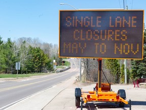 Electronic message boards have been installed at either end of the Petawawa River Bridge along County Road 51 (Petawawa Boulevard) in the Town of Petawawa to make drivers aware of upcoming lane reductions due to the bridge rehabilitation project, which will take place from May to November.