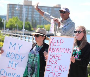 Demonstration in support of aborition rights in the United States on the boardwalk  in Sault Ste. Marie, Ont.,on June 4, 2022. (BRIAN KELLY/THE SAULT STAR/POSTMEDIA NETWORK)