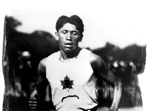 Tom Longboat earned international acclaim by winning the 1907 Boston Marathon.