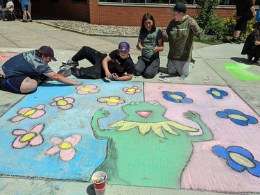 Handout/Cornwall Standard-Freeholder/Postmedia Network
A Jennifer Suggars photo of Cornwall Collegiate and Vocational School students working on their part of Chalk the Walk in support of the CHEO Foundation on Friday, June 3, 2022.