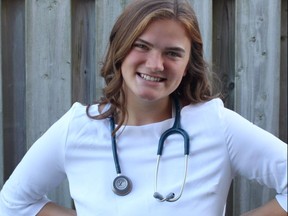 Carleigh Higgins, a Queen's University nursing student, has been honoured by the Registered Nurses' Association of Ontario as the 2022 student of distinction.