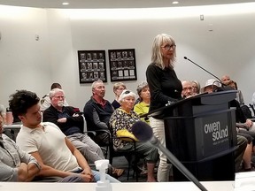 Lynda Montgomery addresses Owen Sound council about short-term rentals in June 2022. (Scott Dunn/The Sun Times/Postmedia Network)