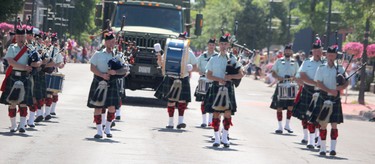 Rotary Community Day Parade on Saturday, July 16, 2022 in Sault Ste. Marie, Ont. 49th Field Regiment Pipes and Drums performs. (BRIAN KELLY/THE SAULT STAR/POSTMEDIA NETWORK)
