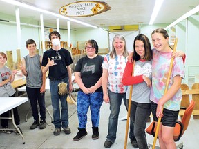 Photo by LESLEY KNIBBS
Student volunteers help out on ‘Working Wednesday. include: Tiana, Ethan, Scotty, Brooklyn, MAS president Dianne Emiry, Rory and Jasmina.