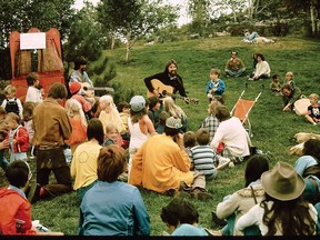 Paul Dunn entertains kids at Northern Lights Festival Boreal in 1976.