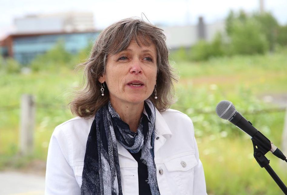 Top doctor urges people to wear masks 'in all indoor public settings