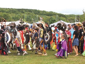Photo by LESLEY KNIBBS
SRFN Traditional Powwow participating in the ceremony with dance at the 2016 powwow.