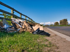 CO.roadside dumping