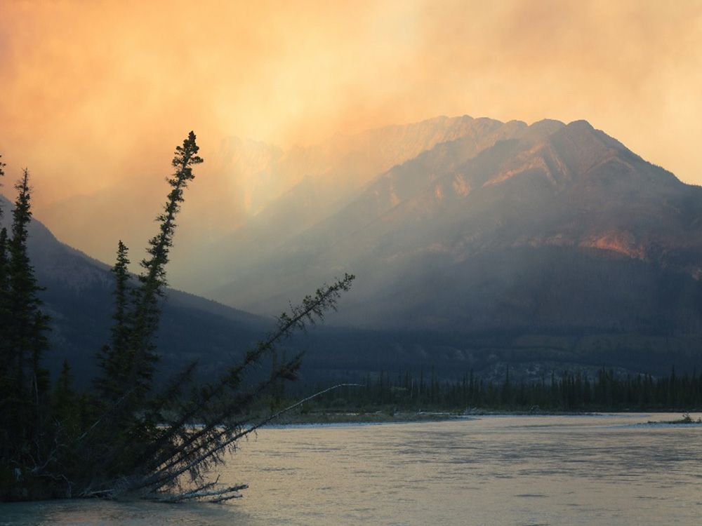 Jasper wildfire Parks Canada asking visitors to reconsider trips