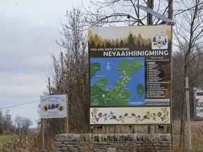 Entrance to Neyaashiinigmiing.