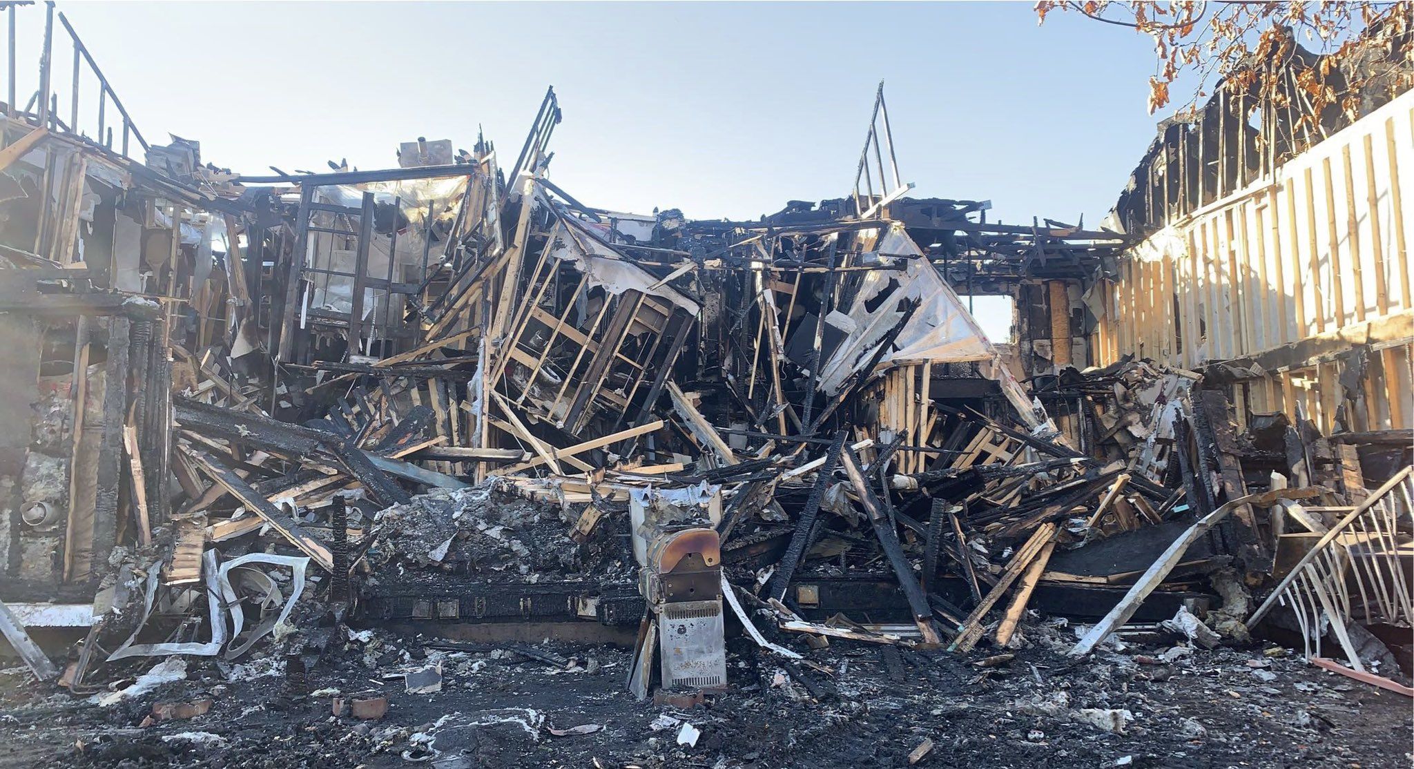 Six homes affected by residential fire La Nouvelle Beaumont News