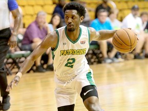 AJ Mosby in action with the Albany Patroons of The Basketball League.
