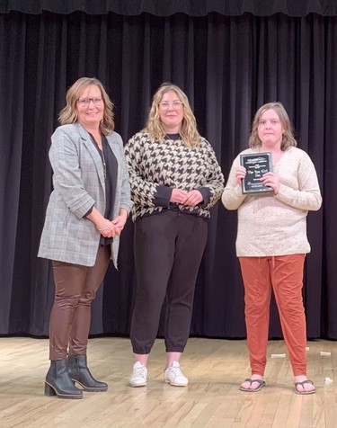 The Hanna and District Chamber of Commerce Business Awards was held Oct. 20 with the Innovative Entrepreneur Sponsored by Connect First  won by The Spa Girl Inc.