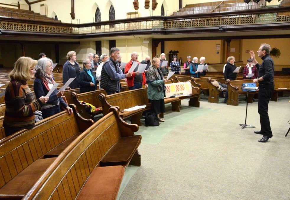 Bay Concert Choir going live again with Sultans of String Owen Sound Sun Times