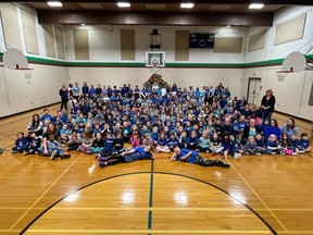On November 18, 2022,  staff and students at École Parc Élementaire donned their best blue clothing for Diabetes Awareness Month. Photo supplied.