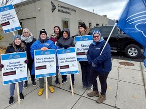 Community Liiving Wallaceburg workers, represented by Local 150 of the Ontario Public Service Employees Union, held a rally in front of the agency Wednesday to highlight the various issues and challenges they are experiencing in the workplace. PHOTO Ellwood Shreve/Chatham Daily News