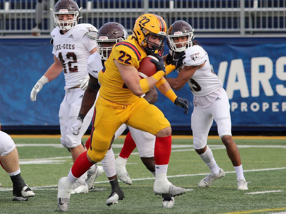 Strong fourth quarter leads Queen's Gaels to berth in Yates Cup | The ...